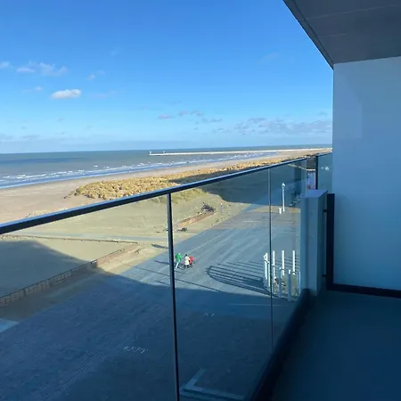 In With Stunning Sea View 公寓