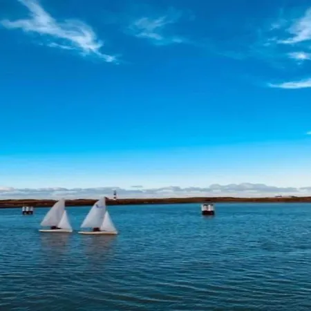 In With Stunning Sea View 公寓