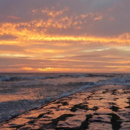 In With Stunning Sea View 尼乌波特